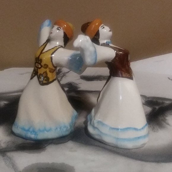 Russian Women Figurines - Picture 1 of 5